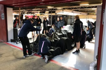 F1: Megérkezett az utolsó 2018-as autó is