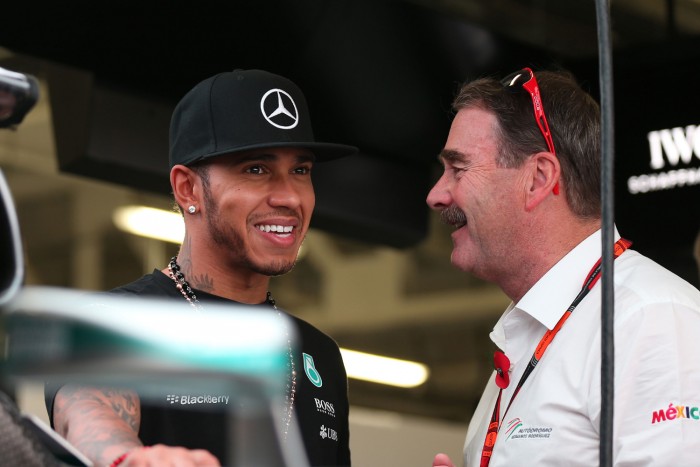 F1: Hamilton a Ferrarinál vagy a Red Bullnál? 1 | Vezess F1: Hamilton a Ferrarinál vagy a Red Bullnál? 1