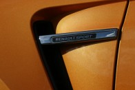 Bumm a fejbe! – Új Renault Mégane RS 69