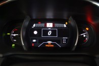 Bumm a fejbe! – Új Renault Mégane RS 76