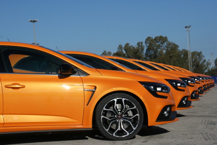 Mi közös a Kispolskiban és a Renault Mégane RS-ben?