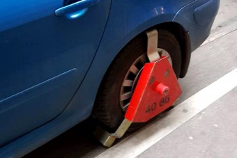 Kedves autósok, a tábla vagy a felfestés erősebb?