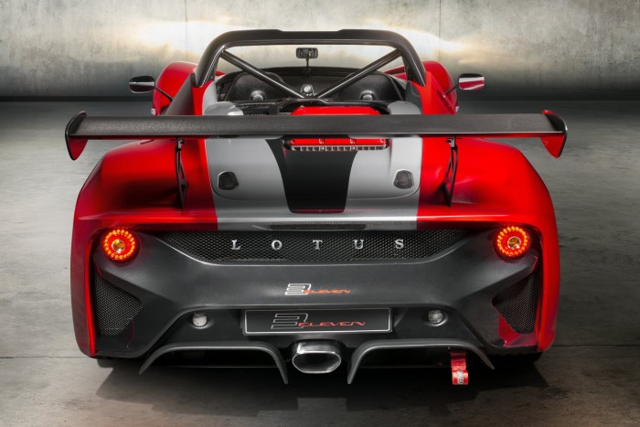 Látványosan búcsúzik a legdurvább utcai Lotus 5 | Vezess Látványosan búcsúzik a legdurvább utcai Lotus 5