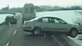 A türelmetlen Passat-sofőr megszívta, de vajon tényleg ő volt a hibás?