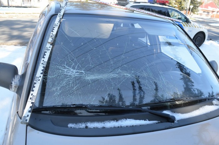 Piros jelzésnél, a sorompót átszakítva száguldott egy autós Balatonbogláron 1