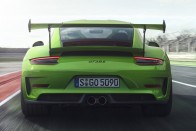 Megérkezett a legerősebb szívómotoros Porsche 911 18