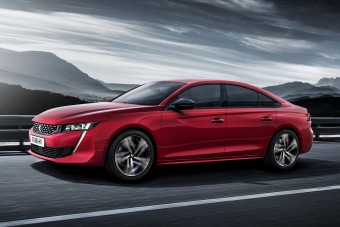 Kupélimuzinként folytatja az új Peugeot 508