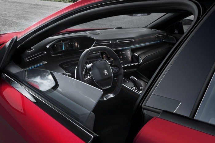 Kupélimuzinként folytatja az új Peugeot 508 1 Kupélimuzinként folytatja az új Peugeot 508 1