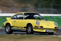 8 erőtől duzzadó, szívómotoros Porsche 911-es 2