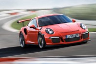 8 erőtől duzzadó, szívómotoros Porsche 911-es 17