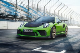 8 erőtől duzzadó, szívómotoros Porsche 911-es