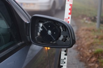 Vádat emelnek a tükörleverő magyar autós ellen