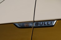 Trendi retró busz 30 milláért: VW Multivan Bulli 61