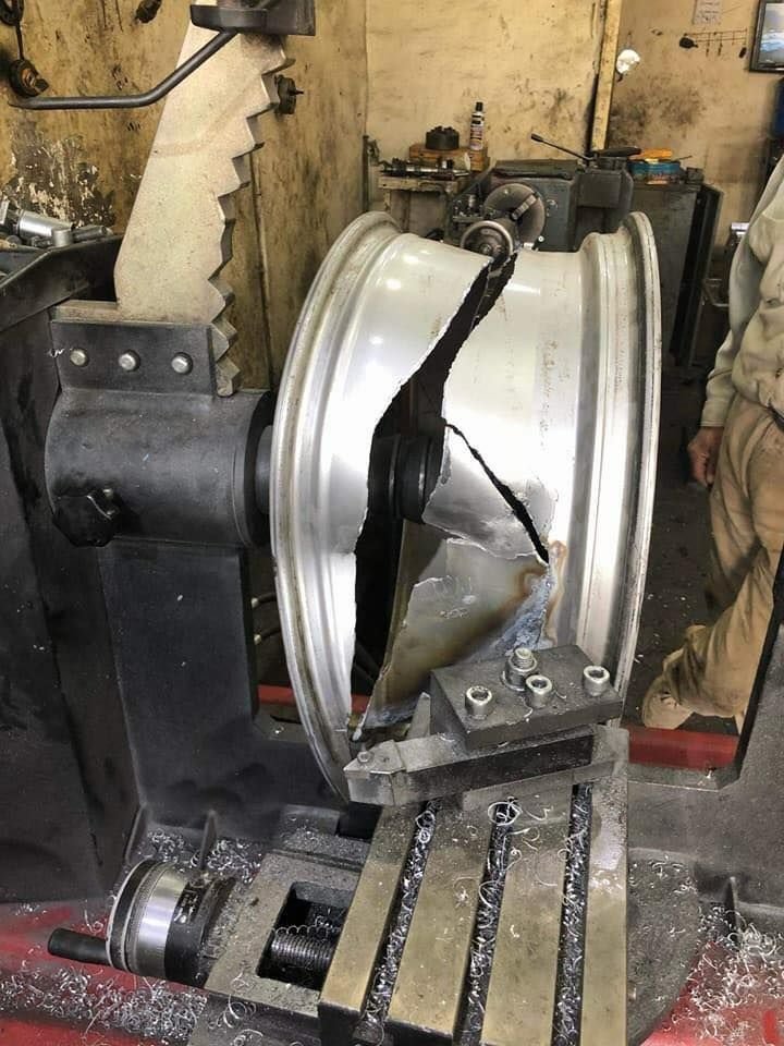 Döbbenet, de ezt a felnit megjavították, fel mernéd rakni? 2