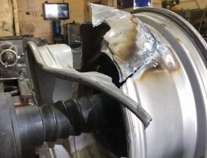 Döbbenet, de ezt a felnit megjavították, fel mernéd rakni?