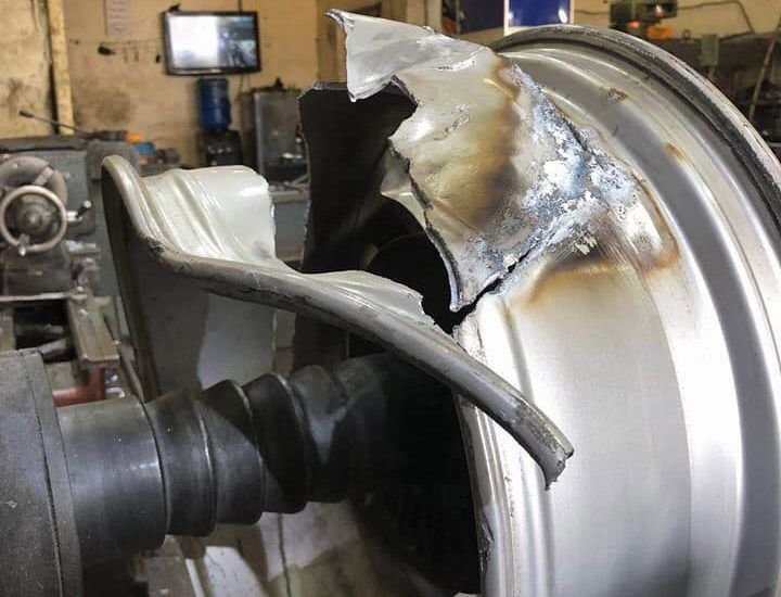 Döbbenet, de ezt a felnit megjavították, fel mernéd rakni? 1