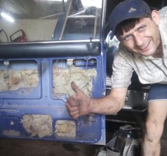 13 friss kép a műhelyek poklából, avagy ezért nincs hosszú szakállú szerelő