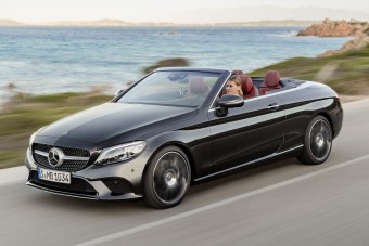 Mercedes C-osztály modellfrissítés: a kupé és a kabrió is megújult