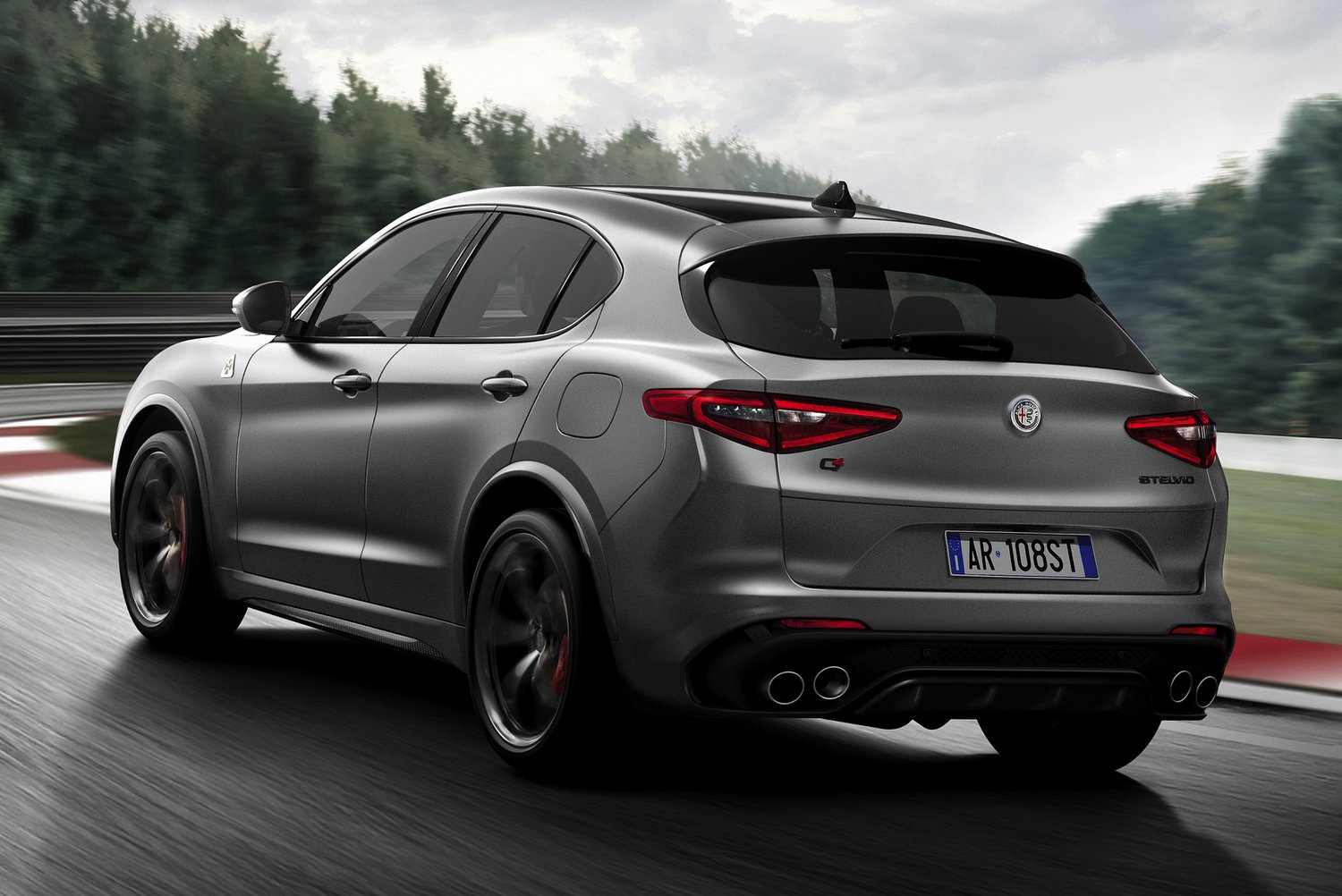 Nürburgringi emlékmodellekkel kápráztat az Alfa Romeo 7