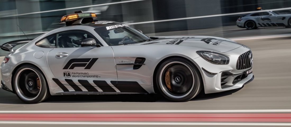 Nem létezett még erősebb Forma-1-es biztonsági autó