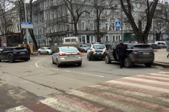 Másik autón látta saját rendszámát egy autós