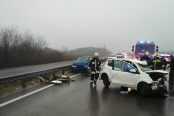 Halálos baleset miatt zárták le a 4-es főutat