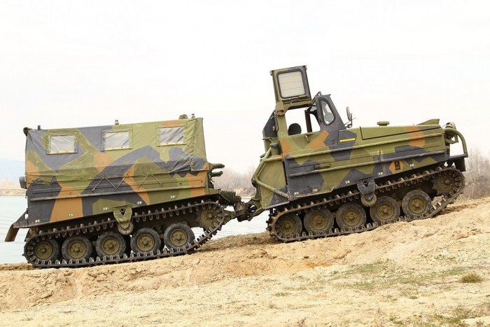 Kipróbáltuk a hóhelyzetben mentő lánctalpast 7 | Vezess Mind a két darab alatt hajtott lánctalp található