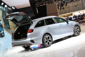 Megcsípi a Škoda Octaviát az új Kia Ceed kombi!