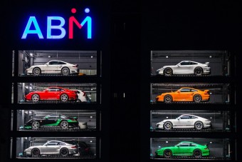 Üdítő helyett luxusautót ad az automata