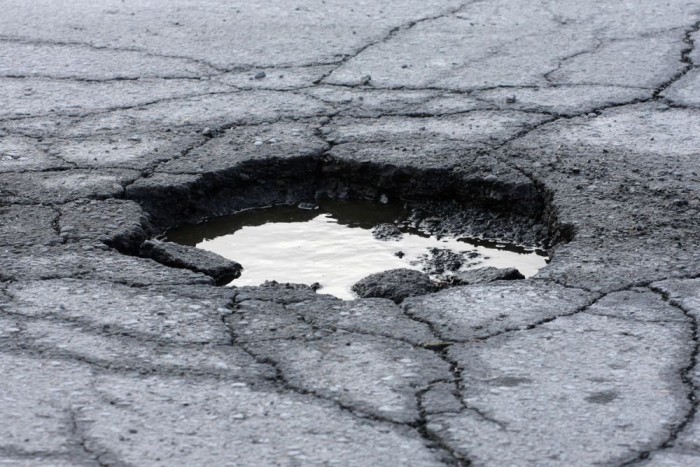 Kráterek a budapesti utakon 7 | Vezess Kráterek a budapesti utakon 7