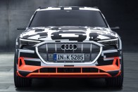 Még idén jön az Audi elektromos terepjárója! 8