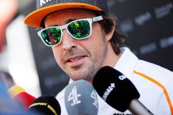 Alonso 40 versenypályát épít Kínában