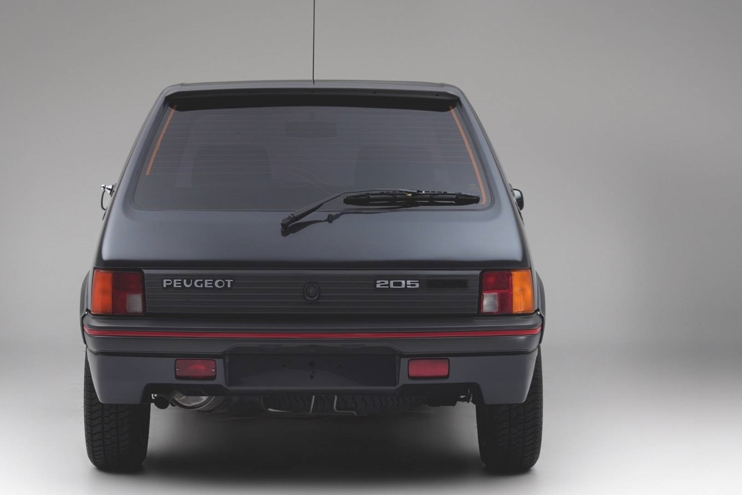 Francia milliárdosé volt ez a páncélozott Peugeot 205 GTi 4