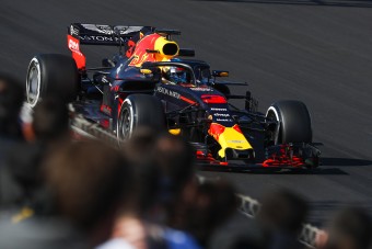 F1: Pályarekord a teszten, a McLaren megint elromlott