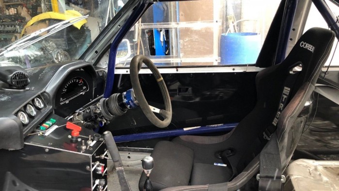 Idegen szív került ebbe az E30-as BMW-be 7 | Vezess Idegen szív került ebbe az E30-as BMW-be 7