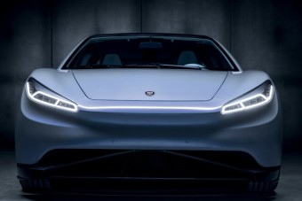 Kína betámadja a Teslát!