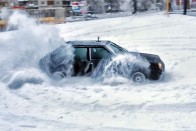 Meglepő technikát töltöttek ebbe a Lada Samarába 14