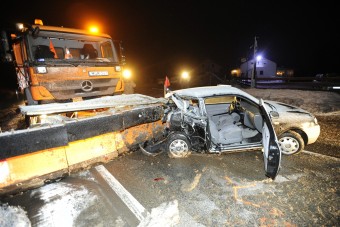 A téli vezetésre tanítják a magyar autósokat