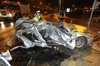 Megrázó fotókon a Budaörsi úton történt halálos baleset