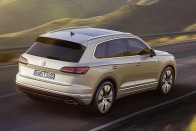 Volkswagen Touareg: Luxust a népnek 45