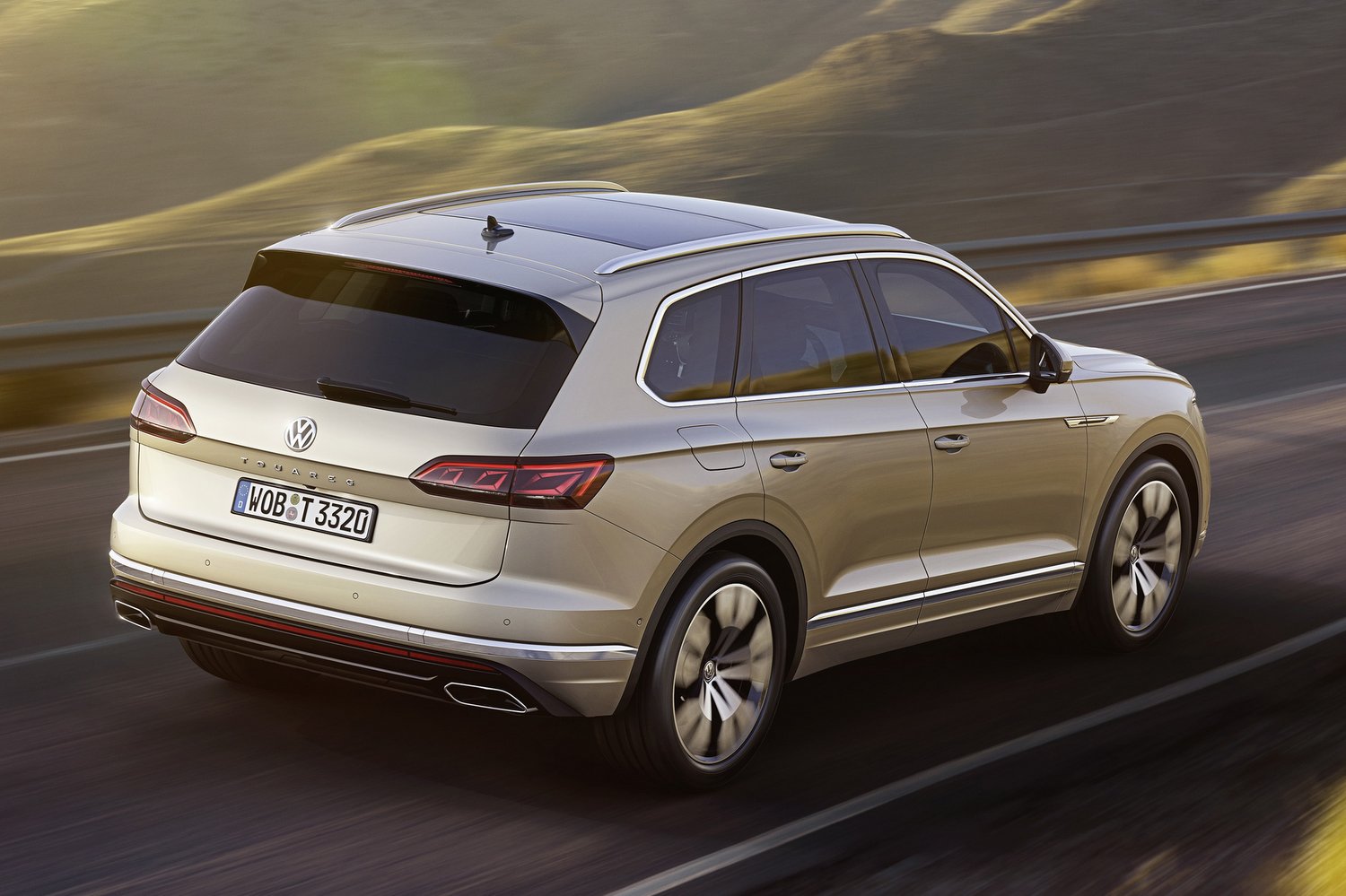 Volkswagen Touareg: Luxust a népnek 14