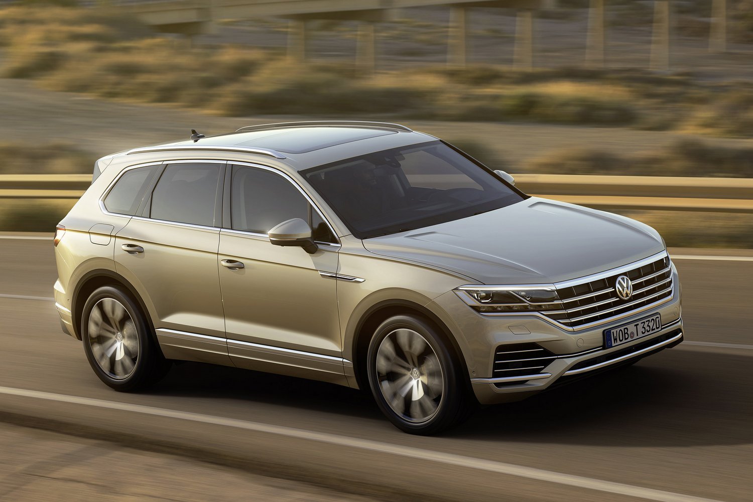 Volkswagen Touareg: Luxust a népnek 15