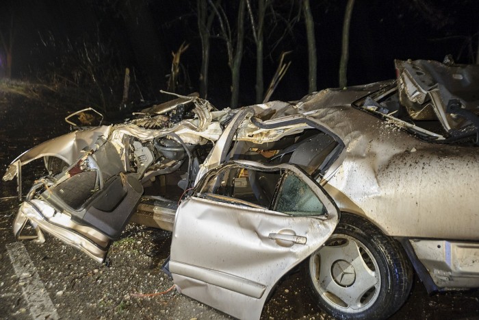 Fotók a 31-es főúton történt tragikus balesetről 3 | Vezess Fotók a 31-es főúton történt tragikus balesetről 3