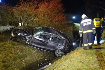 Megrázó fotókon az M5-ösön történt tragédia