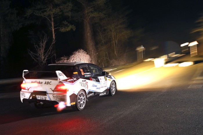 Hadik András győzelmével indult a raliszezon 4 | Vezess Hadik András győzelmével indult a raliszezon 4