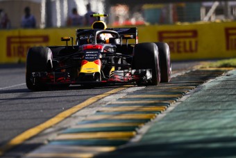 F1: A Red Bullnál esőben reménykednek