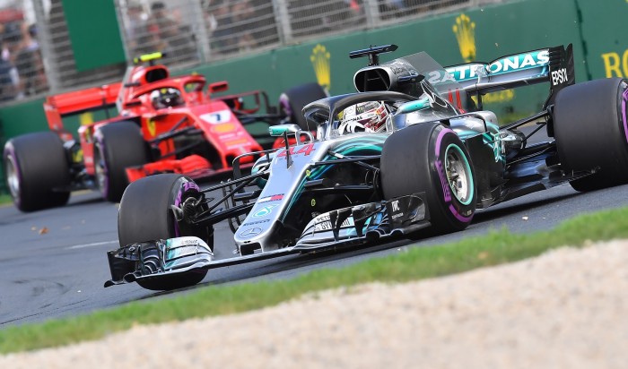 F1: Hamilton nem Räikkönenre figyelt