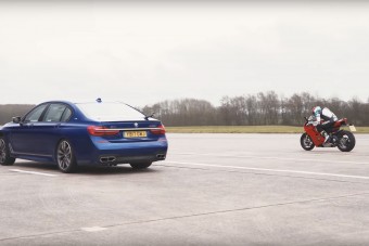 BMW M760Li vs. Ducati Panigale V4 - Lesz meglepetés?