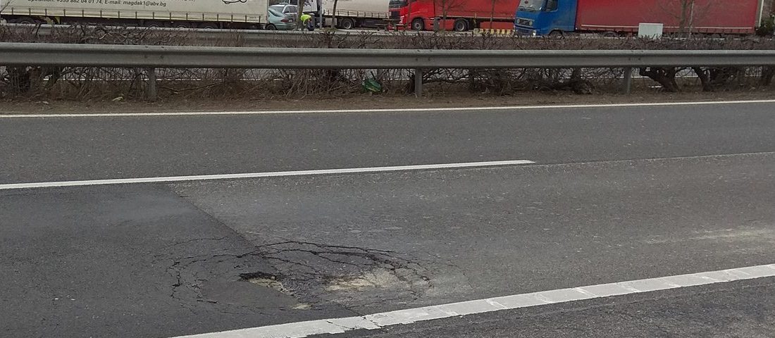 Miért ilyen szar és mikor lesz jobb az M1-es autópálya?