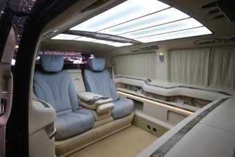 Így fejelik meg az oroszok egy Mercedes kisbusz luxusát